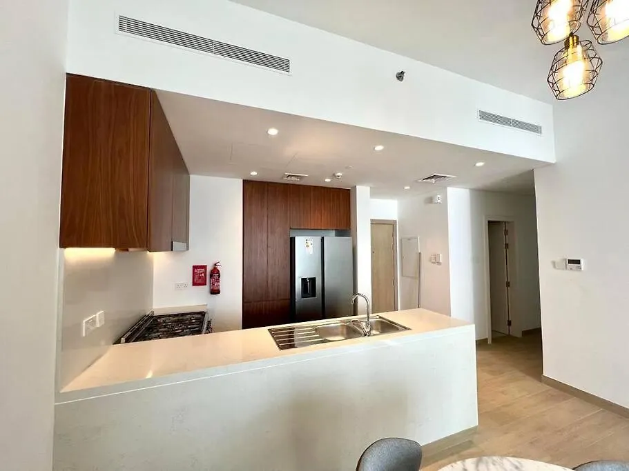 Apartment Brand New 2 Bedroom With Seaview Dubai