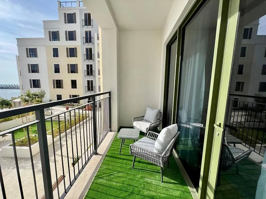 Apartment Brand New 2 Bedroom With Seaview Dubai
